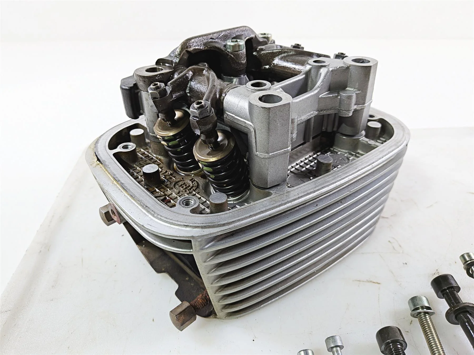 2004 BMW R1150GS R21 Right Cylinderhead Cylinder Head - Good Compression 7670534 - Image 13
