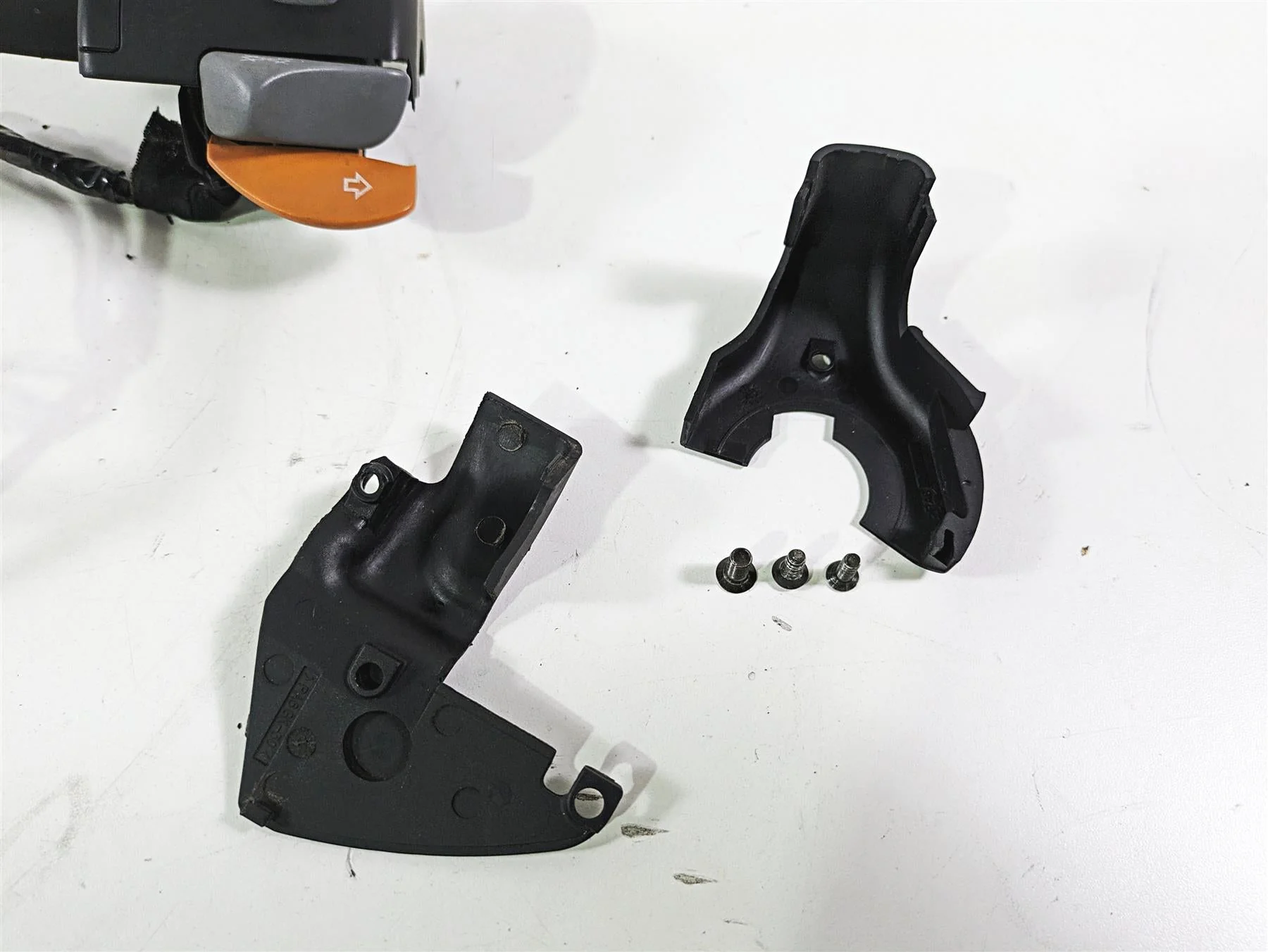 2004 BMW R1150GS R21 Right Hand Control Switch Grip Heater Start Kill 7675330 - Image 7