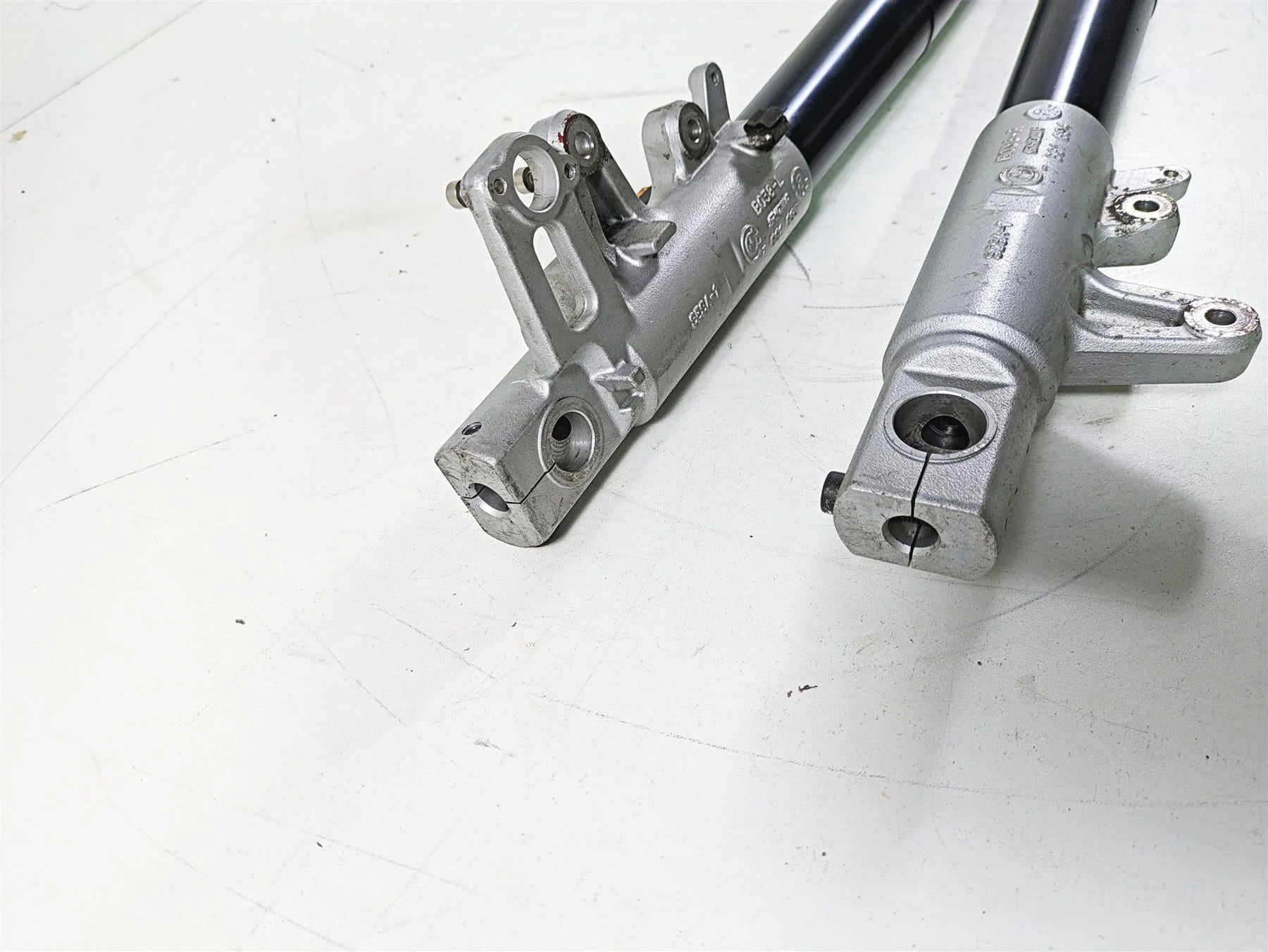 2004 BMW R1150GS R21 Straight Showa Front Fork Leg Set 31427661687 31427661688 - Image 11