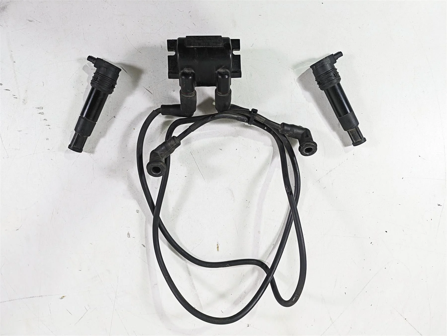 2004 BMW R1150GS R21 Twin Spark Ignition Coil Set 12137671712 12137715853 - Image 5