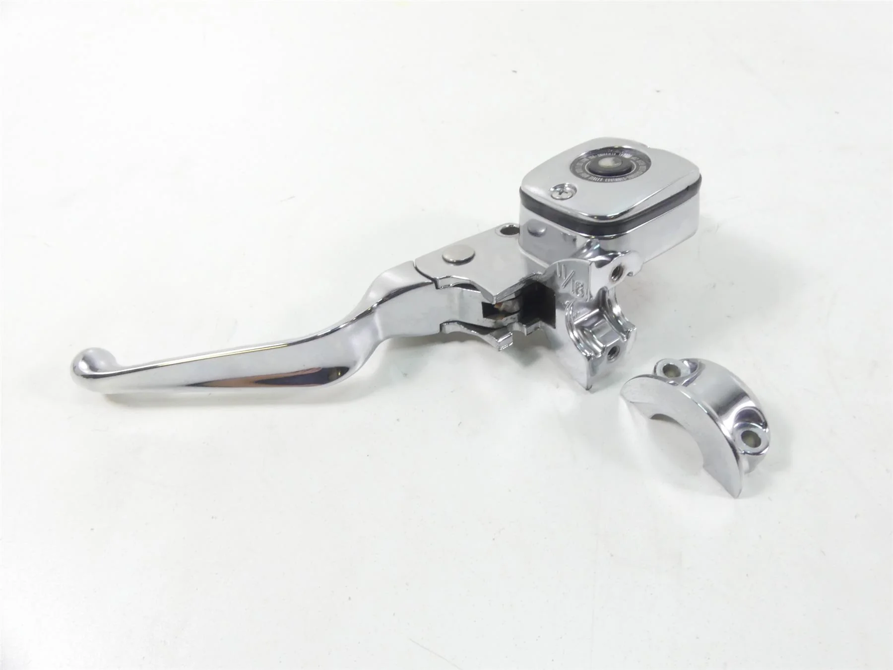 2004 Harley FLHTC SE CVO Electra Glide Chrome 11/16 Clutch Master Cylin 46113-02