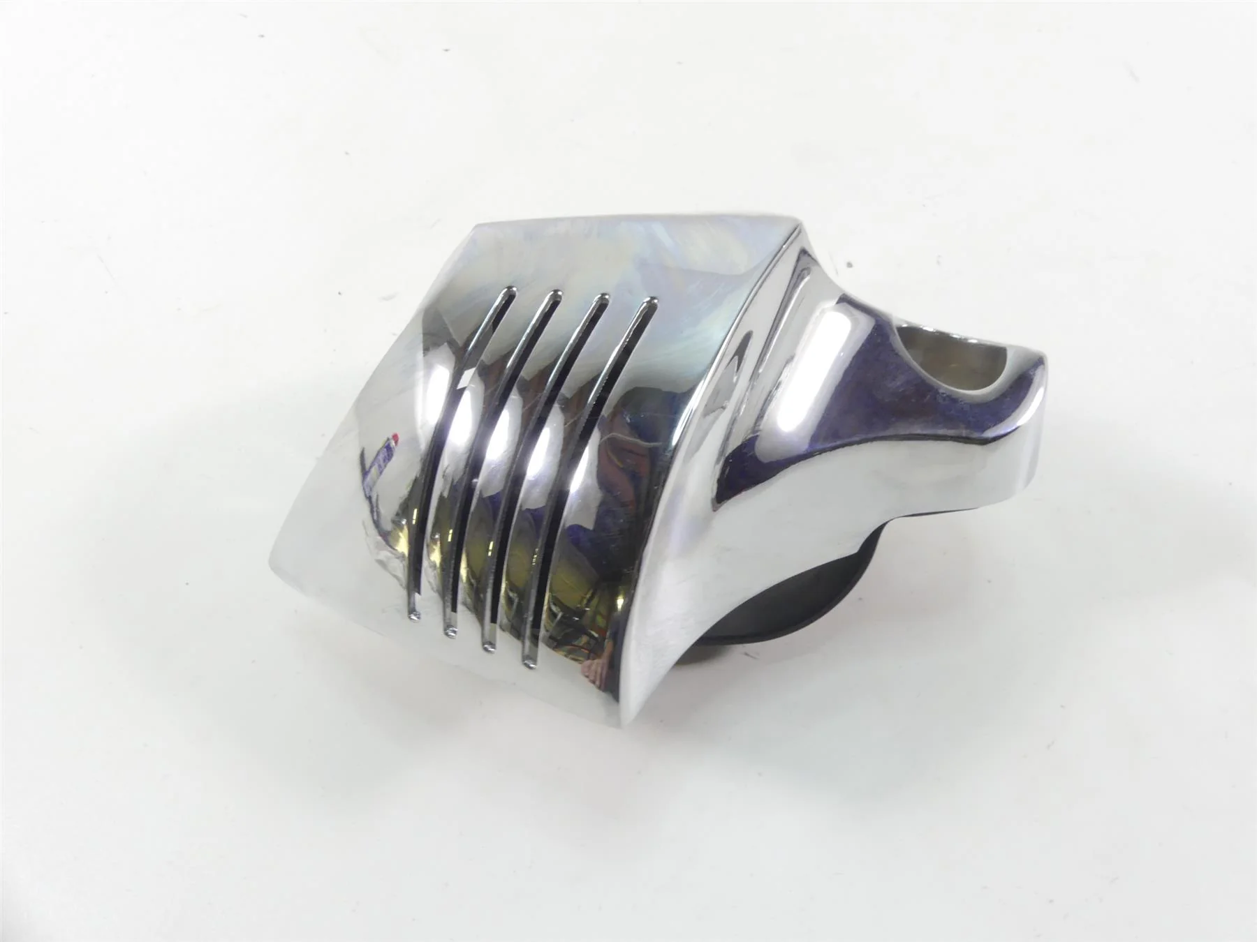 2004 Harley FLHTC SE CVO Electra Glide Horn With Chrome Cover 61300478A - Image 3