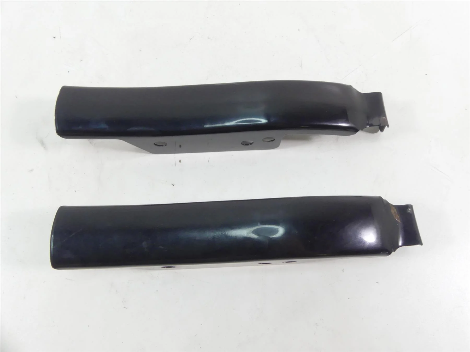 2004 Harley FLHTC SE CVO Electra Glide Rear Fender Frame Infill Cover 91418-04