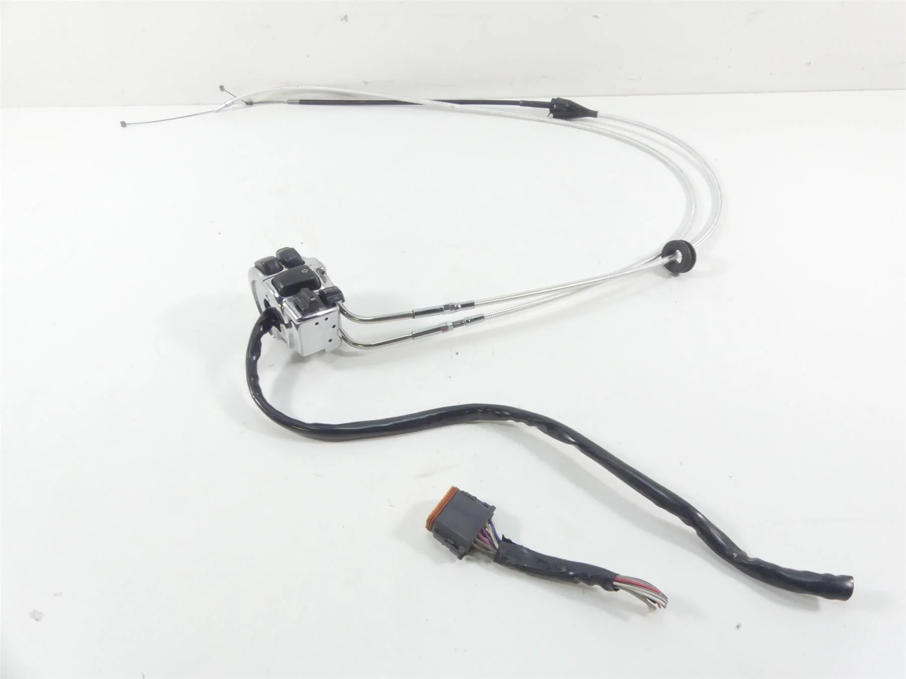 2004 Harley FLHTC SE CVO Electra Glide Right Hand Chrome Control Switch 71684-06