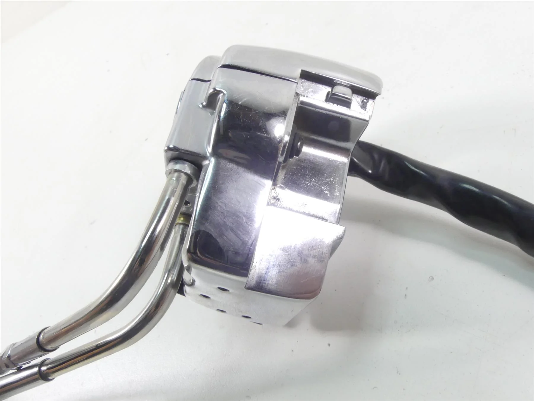 2004 Harley FLHTC SE CVO Electra Glide Right Hand Chrome Control Switch 71684-06 - Image 5