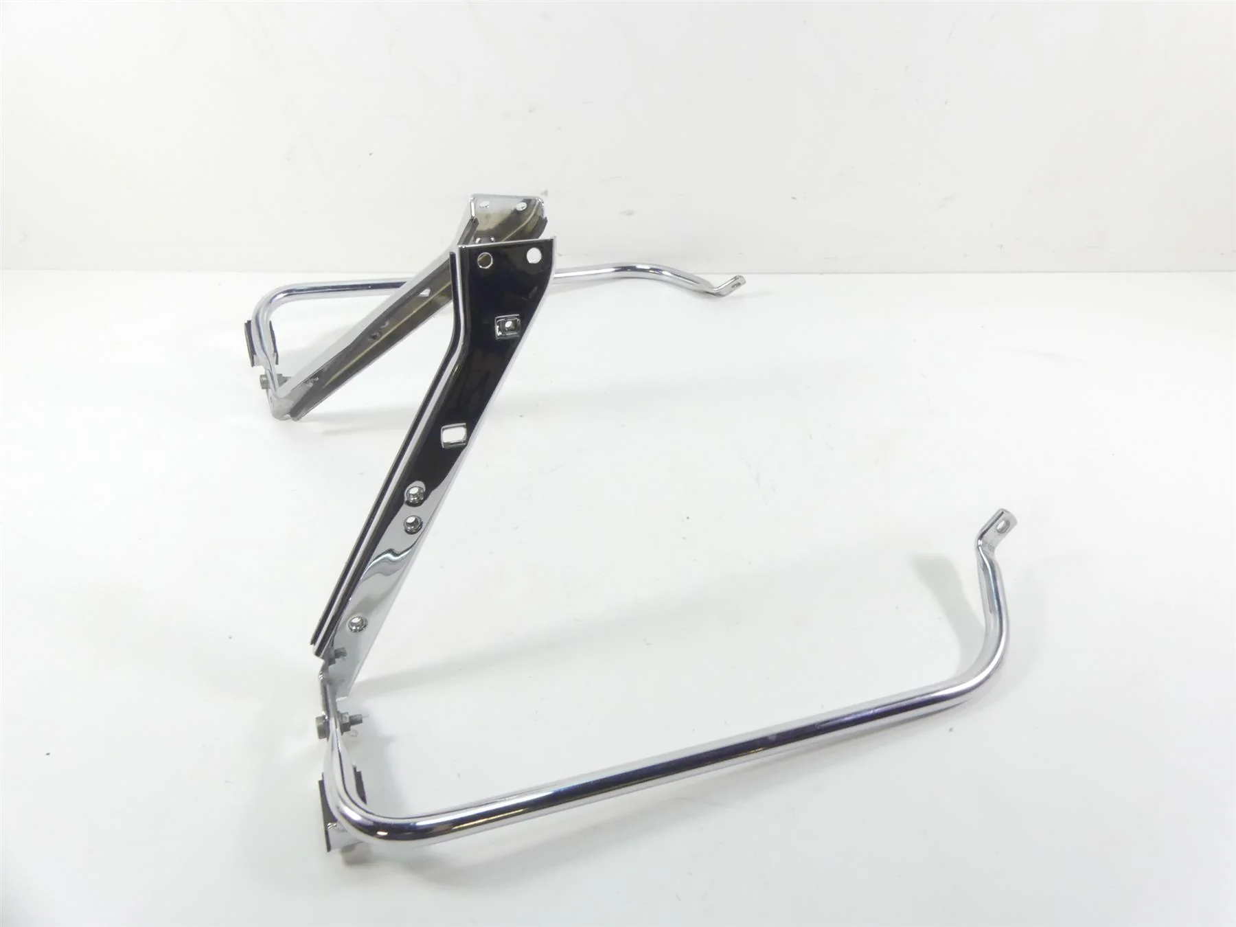2004 Harley FLHTC SE CVO Electra Glide Saddlebag Guard Rack Holder Set 49207-04 - Image 2