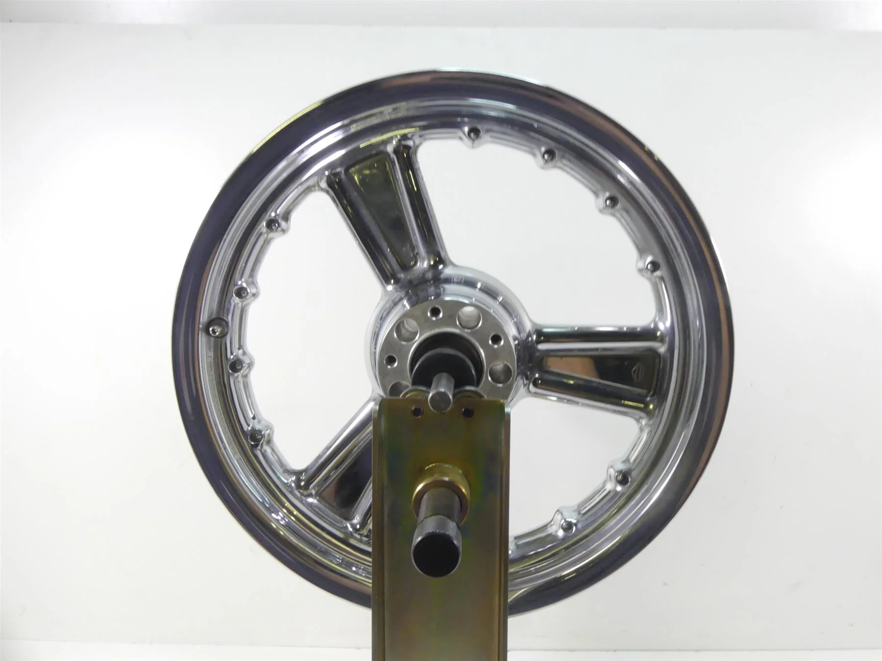 2004 Harley FLHTC SE CVO Electra Glide Straight Front Wheel Rim 16x3 43478-04 - Image 2