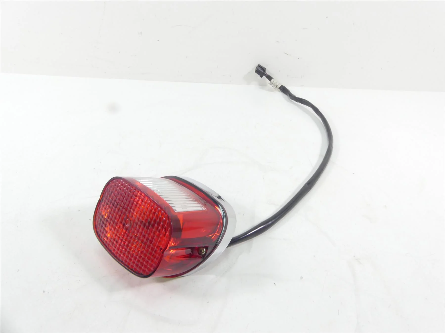 2004 Harley FLHTC SE CVO Electra Glide Tail Light Taillight & Wiring 68140-04