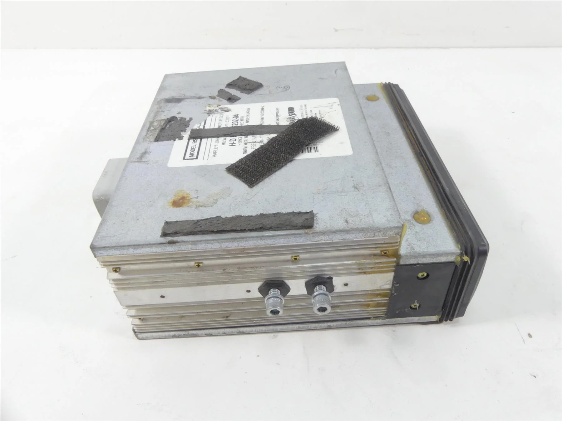 2004 Harley FLHTC SE CVO Electra Glide Tested CD Player Radio Stereo 76202-04 - Image 11