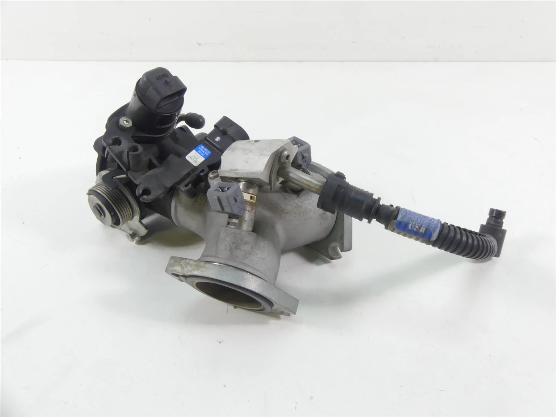 2004 Harley FLHTC SE CVO Electra Glide Throttle Body Fuel Injector 27600-01 - Image 3