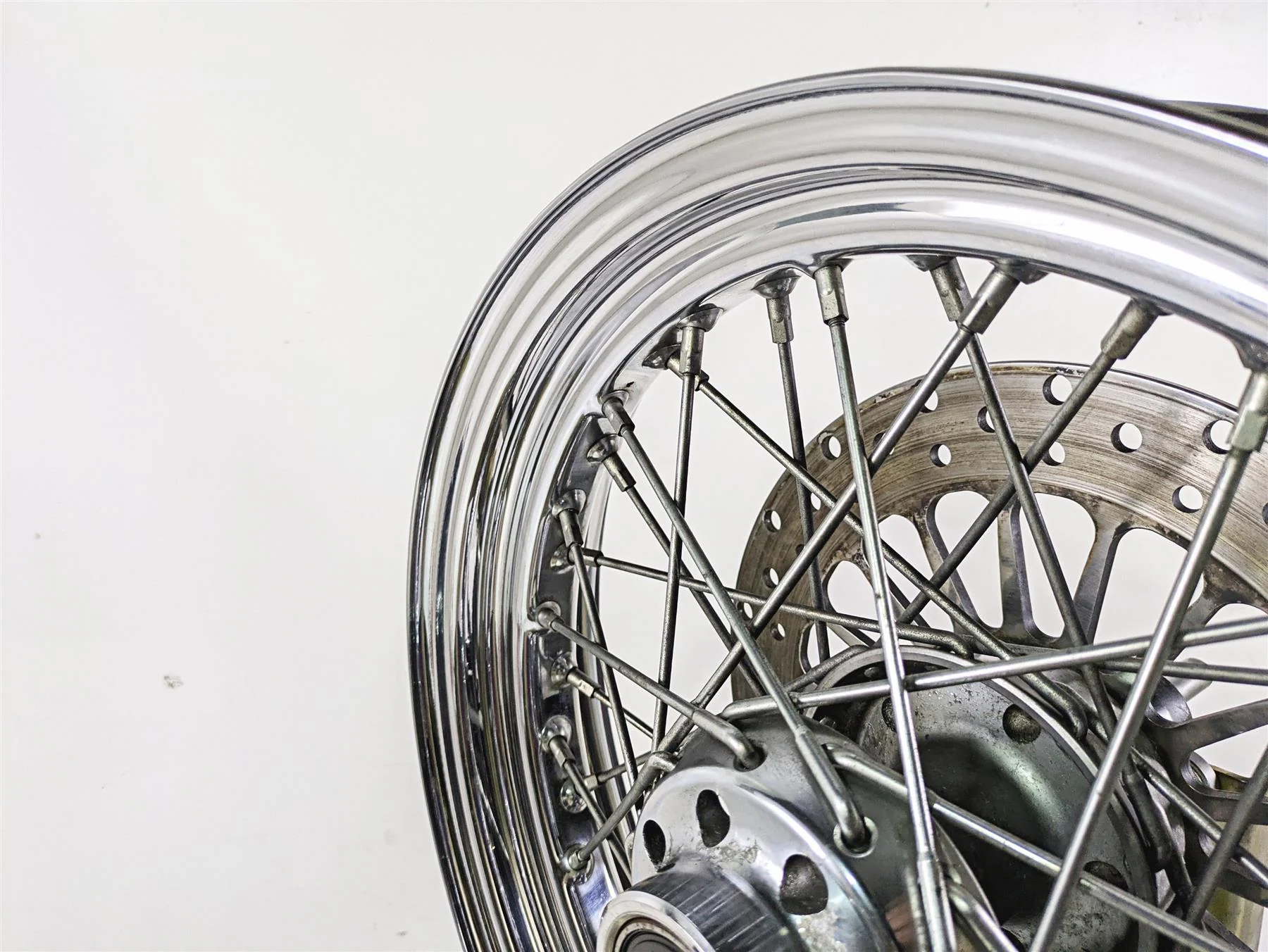 2004 Harley FLSTCI Softail Heritage Front Wheel Rim Rotor 16x3 READ 43005-05A - Image 7