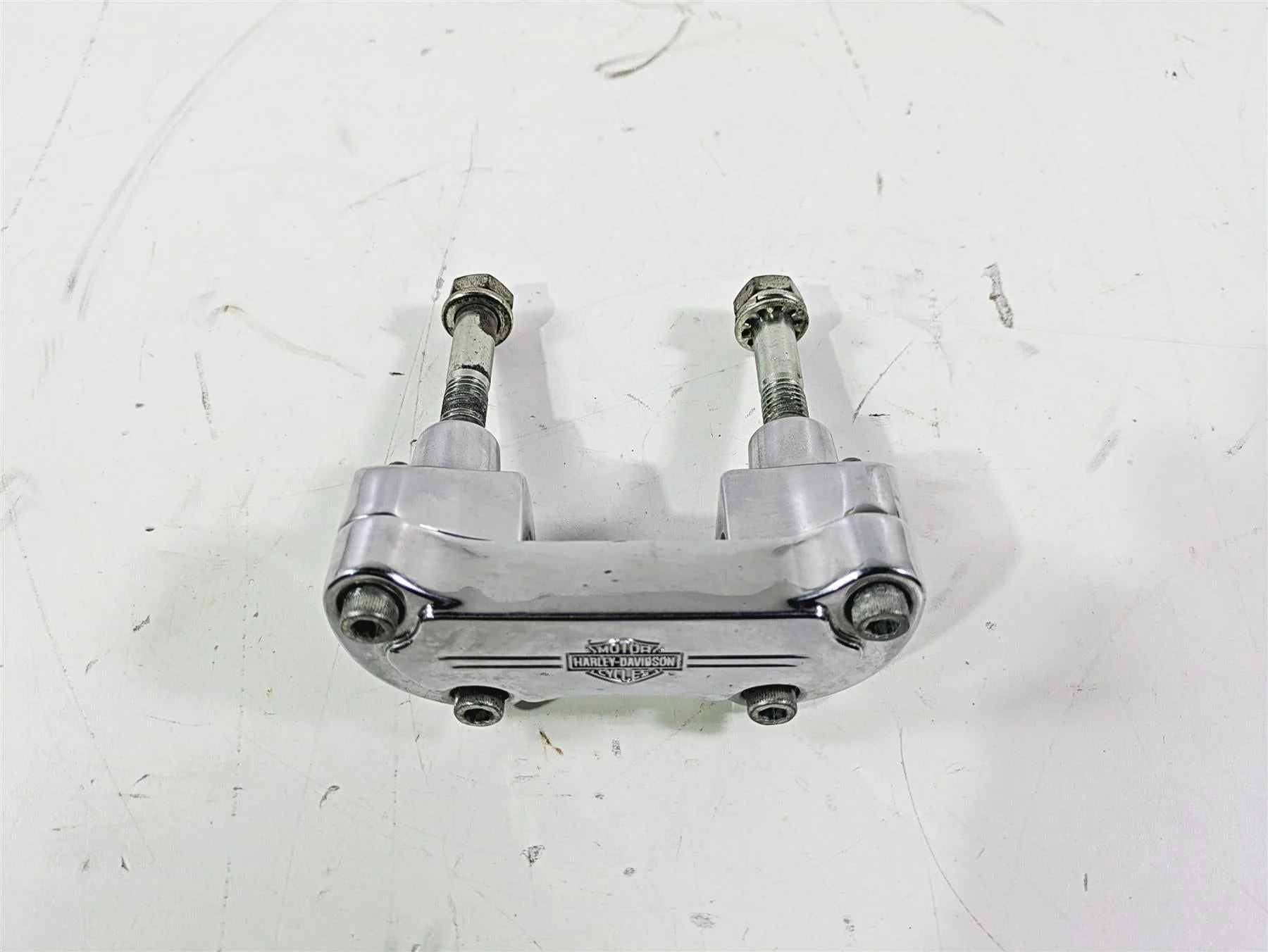 2004 Harley FLSTCI Softail Heritage Handlebar Holder Riser Set 56567-86B