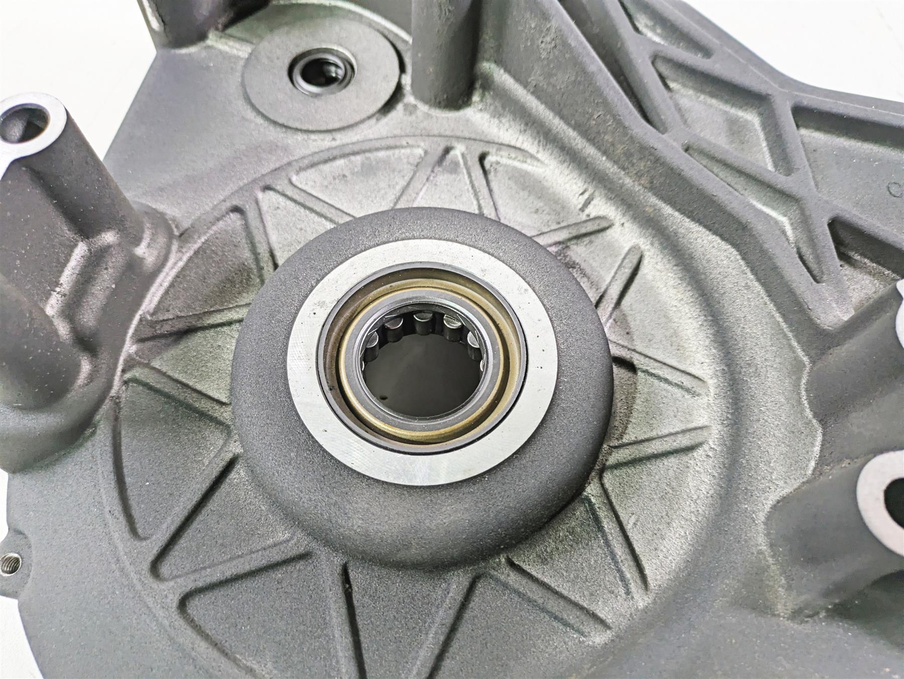2004 Harley FLSTCI Softail Heritage Inner Primary Clutch Cover 60620-94B - Image 7