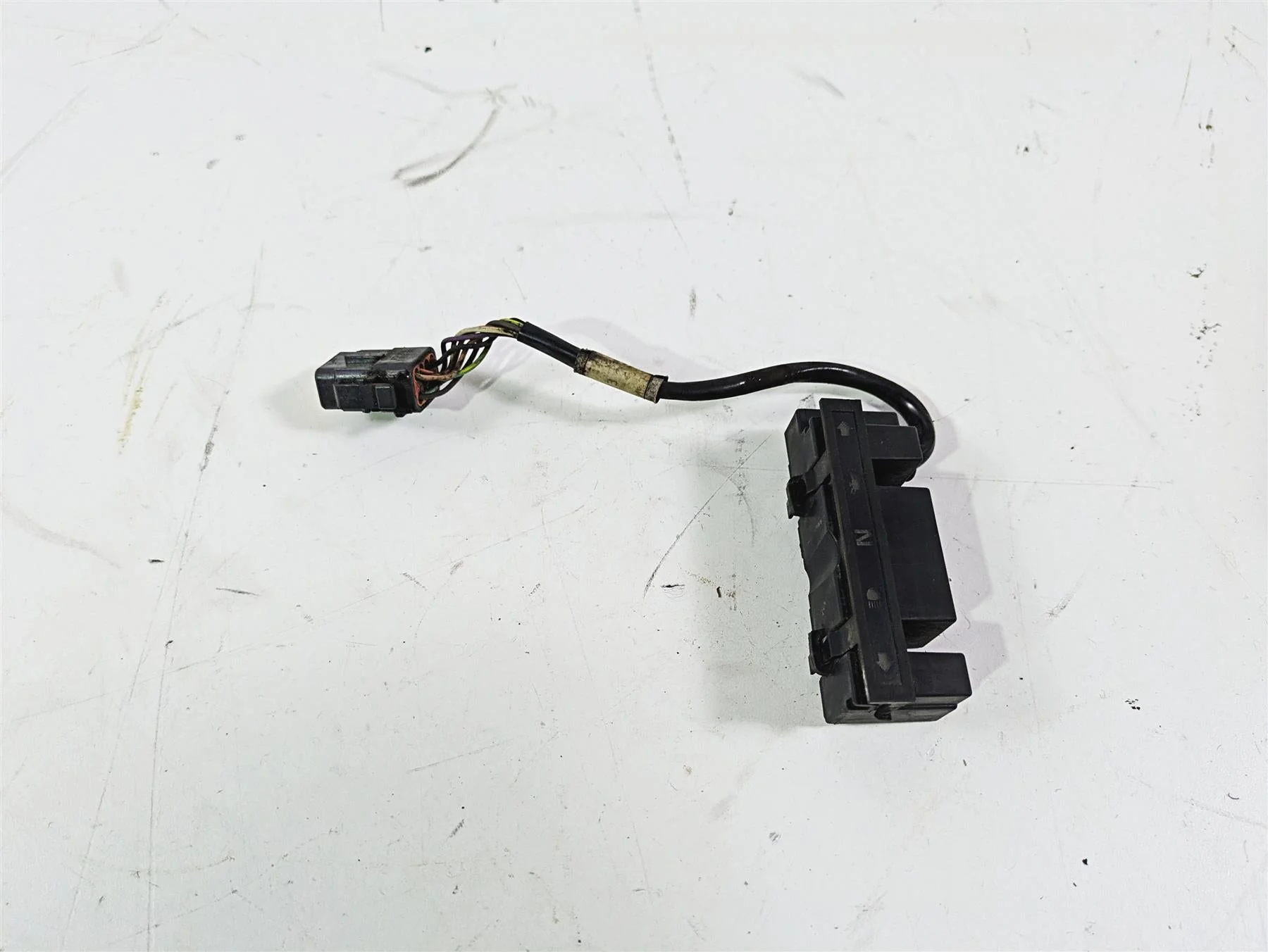 2004 Harley FLSTCI Softail Heritage Instrument Indicator Lights 68113-99C - Image 4