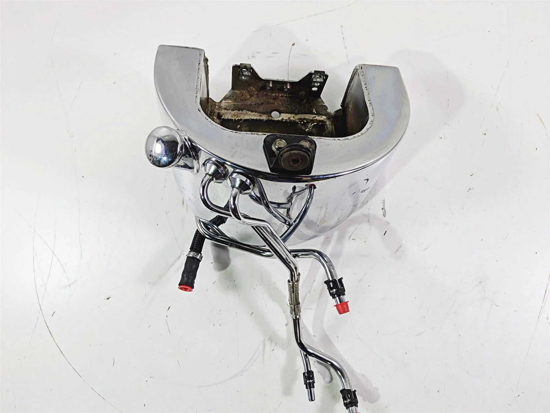 2004 Harley FLSTCI Softail Heritage Oil Tank Reservoir & All Lines 62498-00A - Image 5