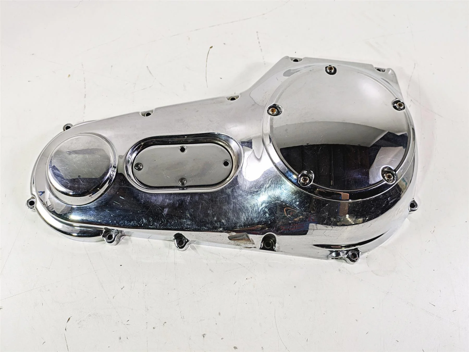 2004 Harley FLSTCI Softail Heritage Outer Primary Clutch Cover 60506-99 - Image 2