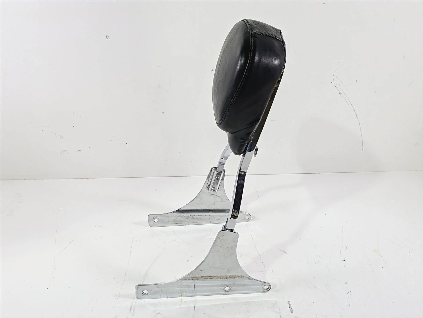 2004 Harley FLSTCI Softail Heritage Passenger Backrest Sissy Bar 52731-00 - Image 2