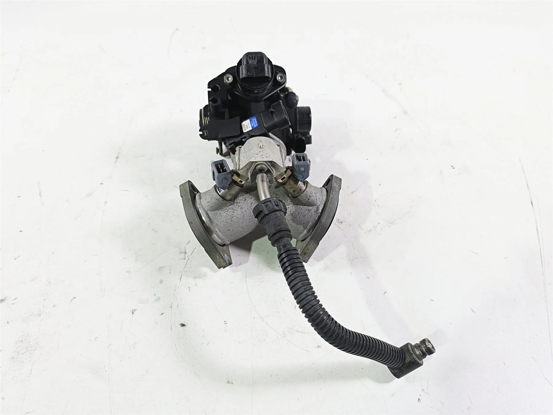 2004 Harley FLSTCI Softail Heritage Throttle Body Fuel Injection 27600-01A - Image 4
