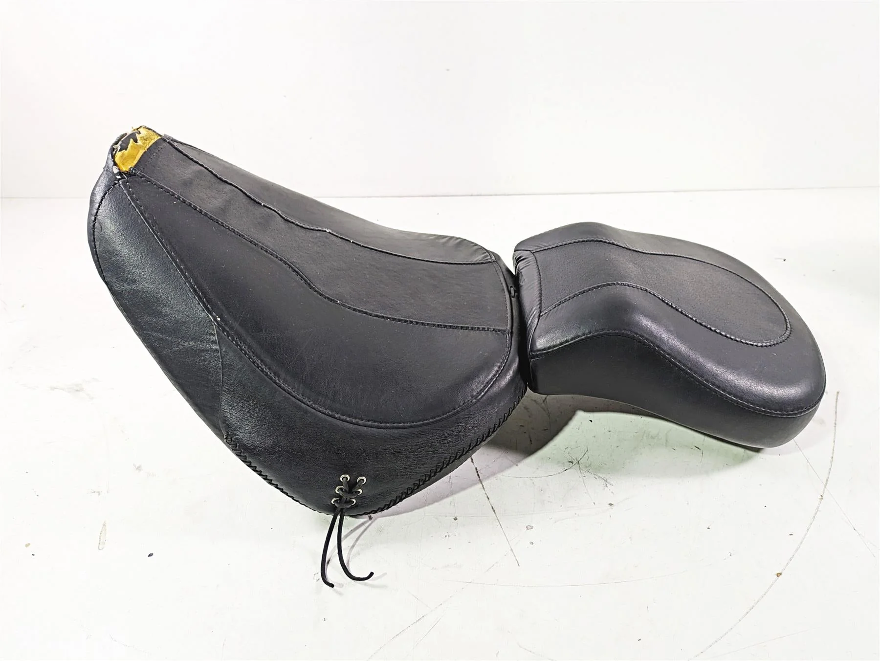 2004 Harley Softail FLSTF Fat Boy Front Rear Seat Saddle Set - Read 52218-00