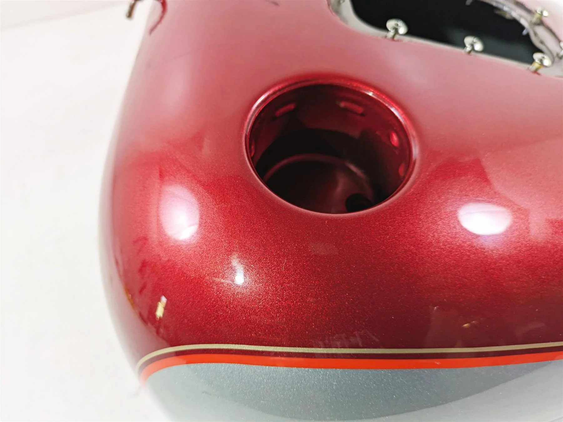2004 Harley Softail FLSTF Fat Boy Fuel Gas Petrol Tank 5 Gallon - Read 61625-01E - Image 10