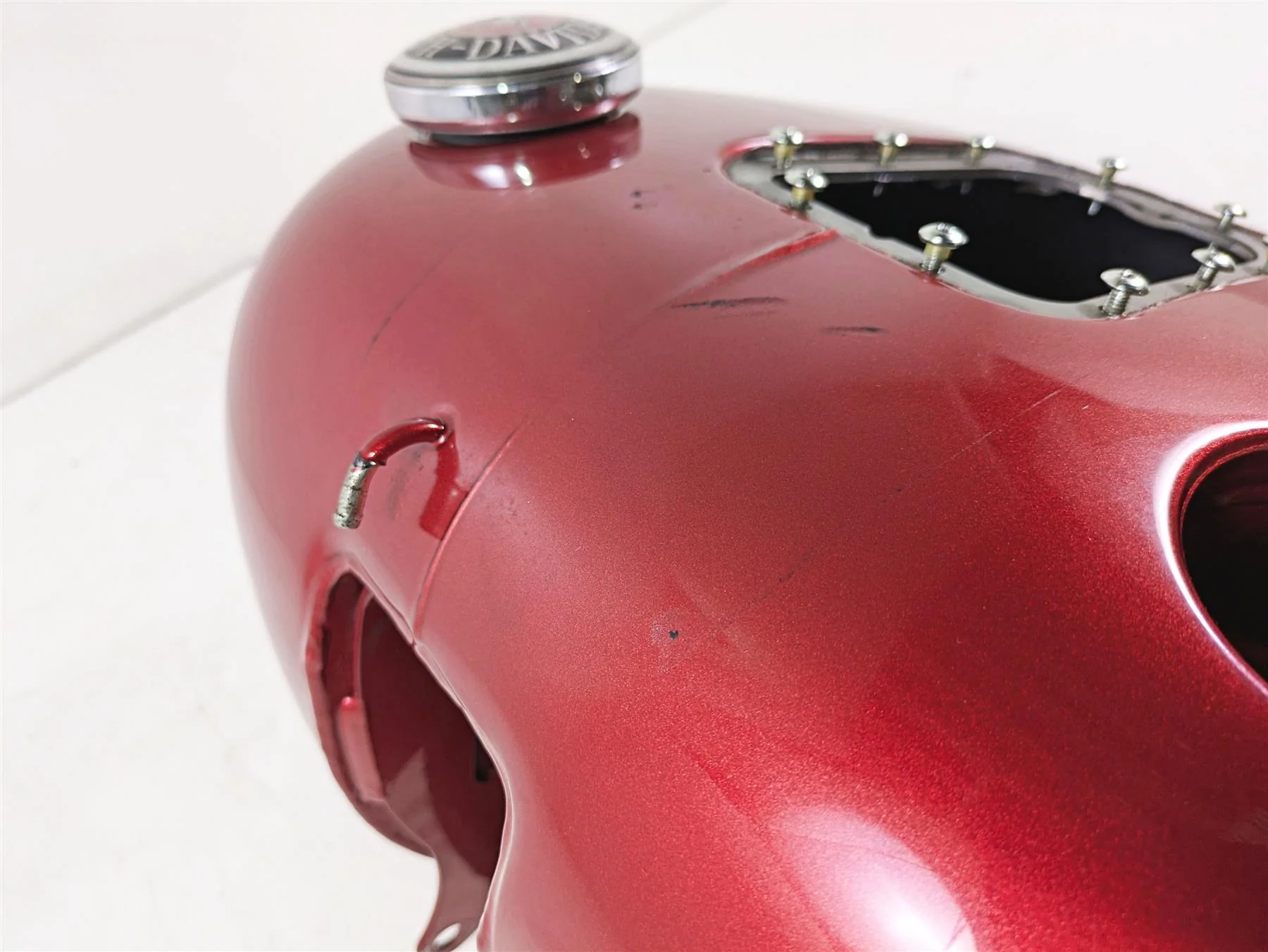 2004 Harley Softail FLSTF Fat Boy Fuel Gas Petrol Tank 5 Gallon - Read 61625-01E - Image 7