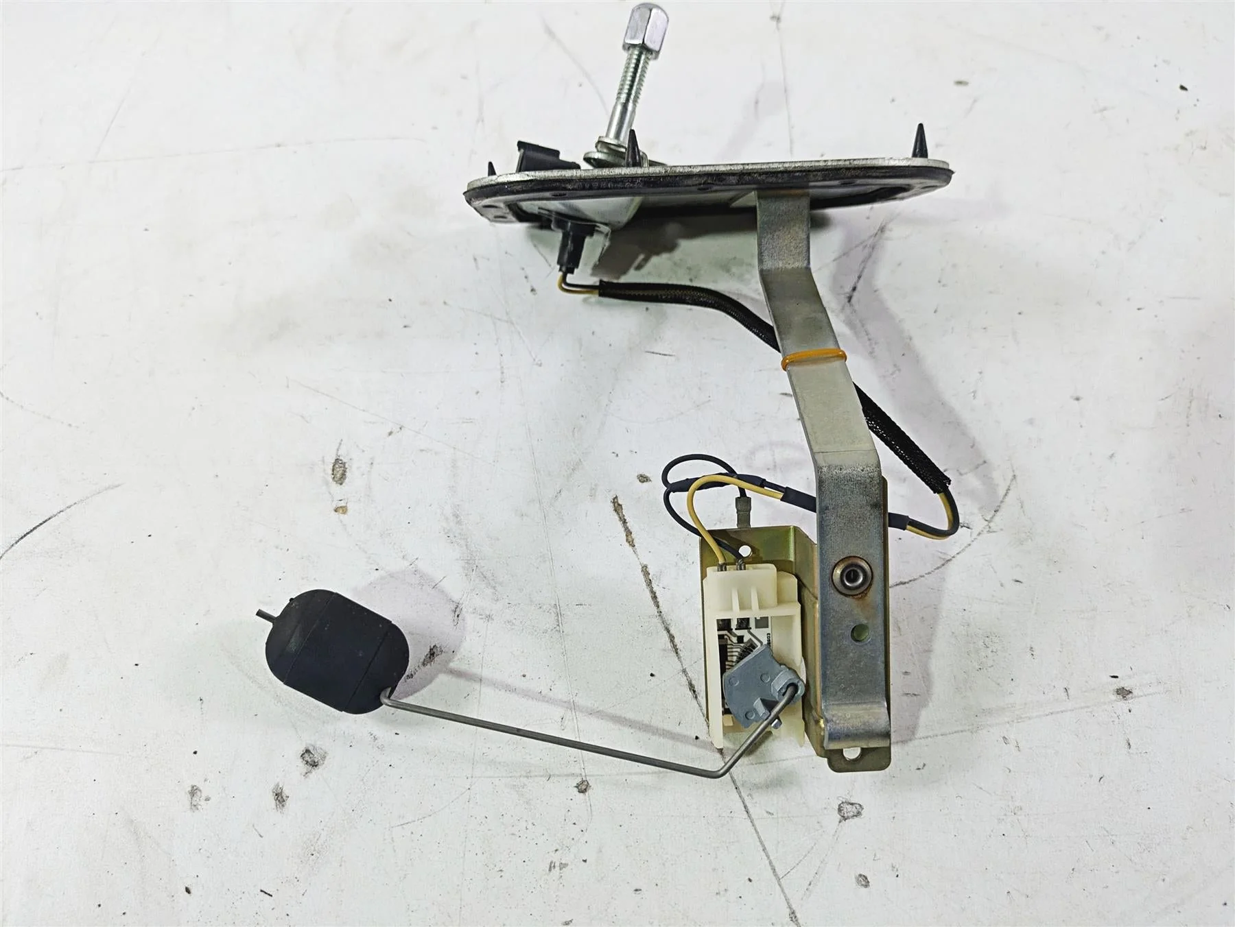 2004 Harley Softail FLSTF Fat Boy Fuel Gas Petrol Tank Level Sender 75207-04A - Image 4