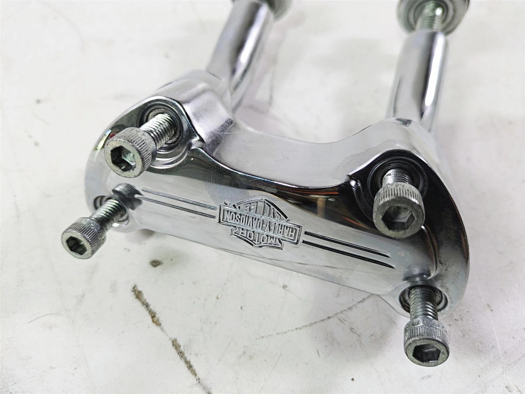 2004 Harley Softail FLSTF Fat Boy Handlebar Riser Holder Set 56567-86B - Image 10