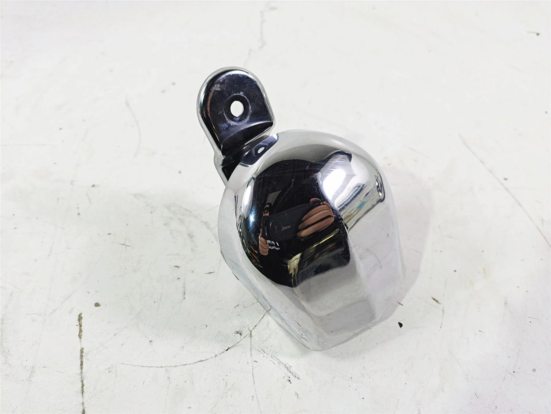 2004 Harley Softail FLSTF Fat Boy Horn & Cover 61300478A - Image 12