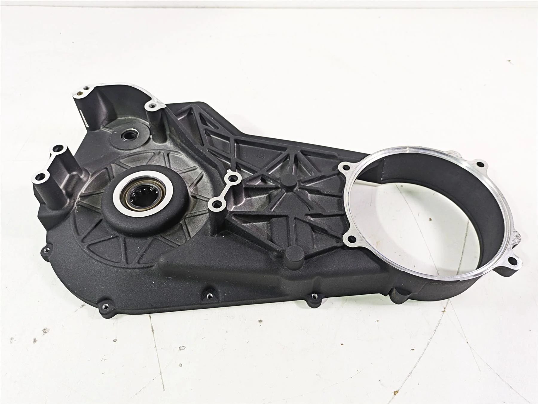 2004 Harley Softail FLSTF Fat Boy Inner Primary Drive Clutch Cover 60620-94B