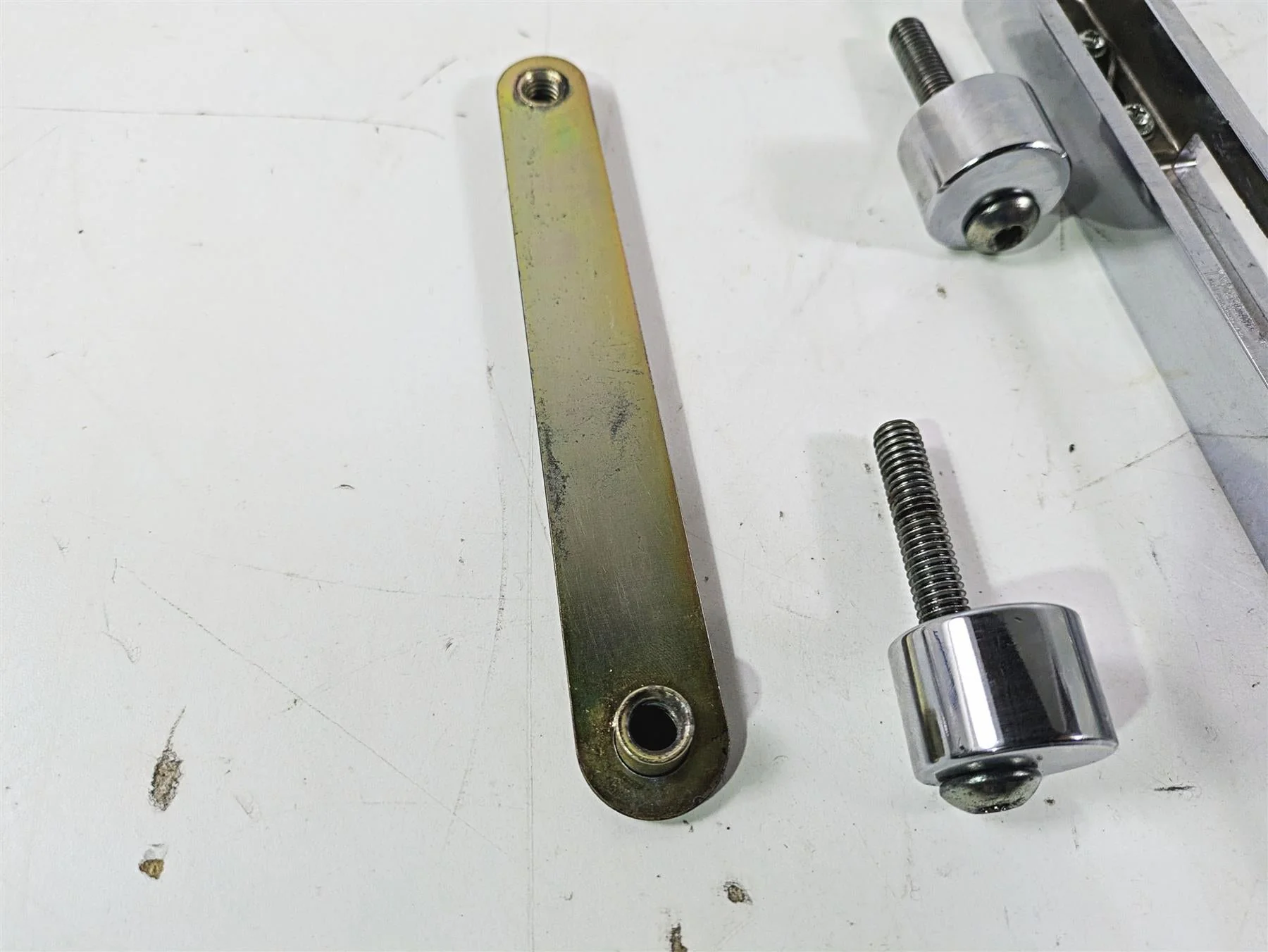 2004 Harley Softail FLSTF Fat Boy Saddlebag Quick Connect Mount Kit - Image 10