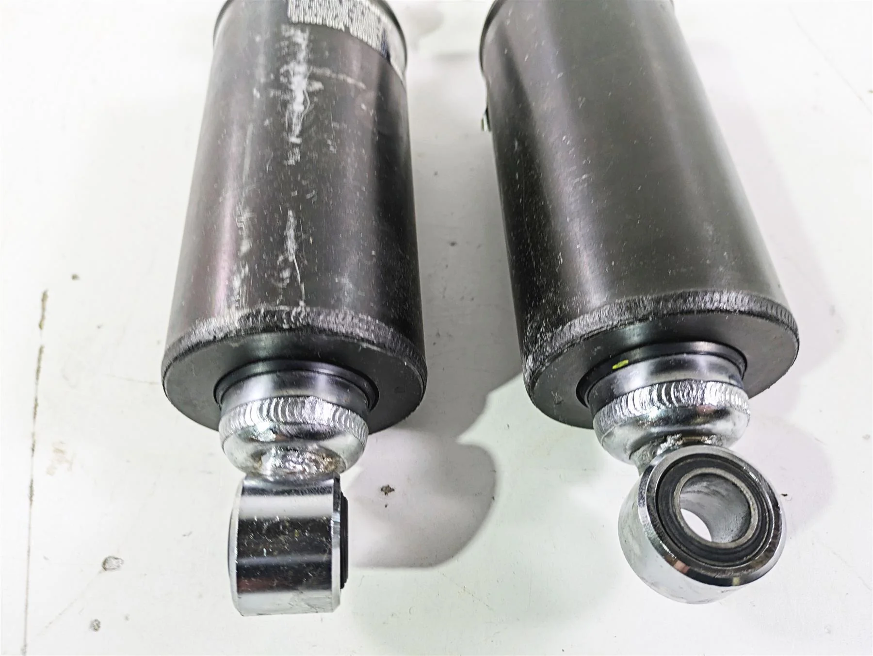 2004 Harley Softail FLSTF Fat Boy Showa Rear Suspension Shock Set 54508-00A - Image 12