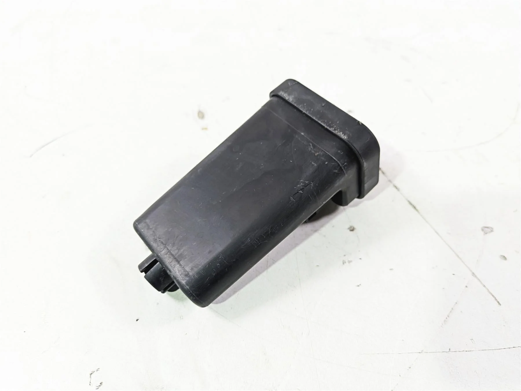 2004 Harley Softail FLSTF Fat Boy Tssm Turn Signal Security Module 68923-00C - Image 11