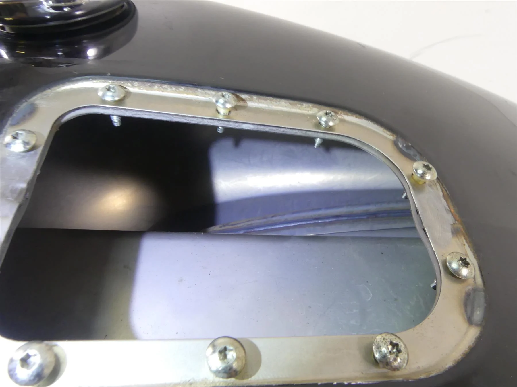 2004 Harley Softail FLSTFI Fat Boy Fuel Gas Petrol Tank Reservoir -Dent 61625-01 - Image 10