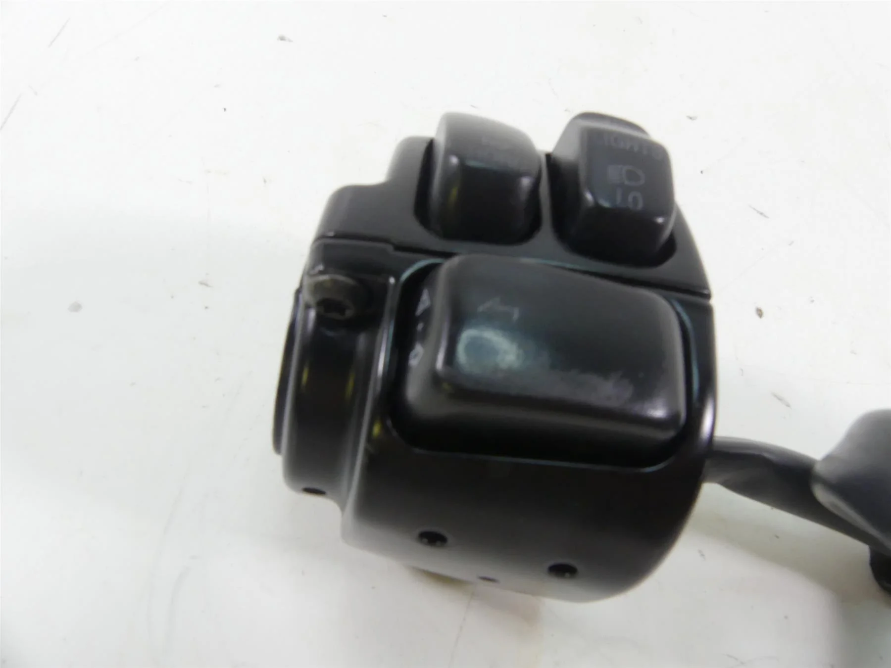 2004 Harley Softail FLSTFI Fat Boy Left Control Switch Blinker Lights 71682-06 - Image 11