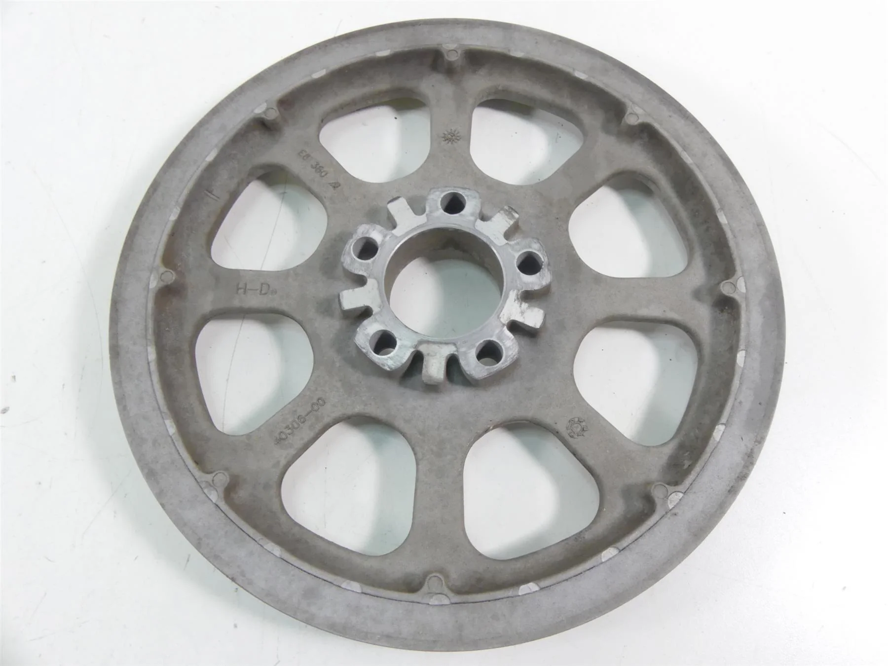 2004 Harley Softail FLSTFI Fat Boy Rear Belt Pulley Drive Sprocket 70T 40306-00 - Image 2