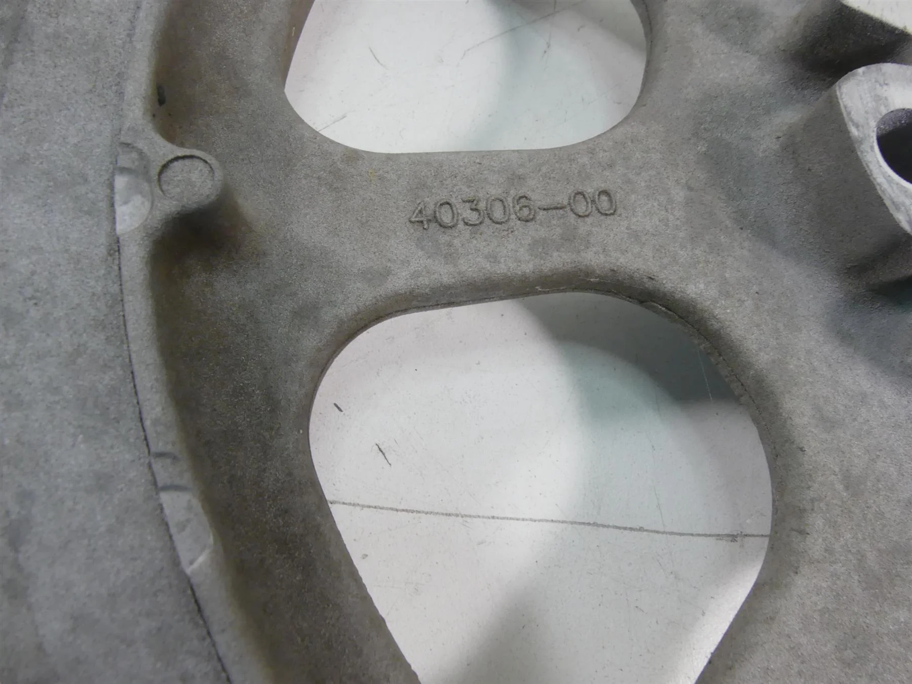 2004 Harley Softail FLSTFI Fat Boy Rear Belt Pulley Drive Sprocket 70T 40306-00 - Image 7