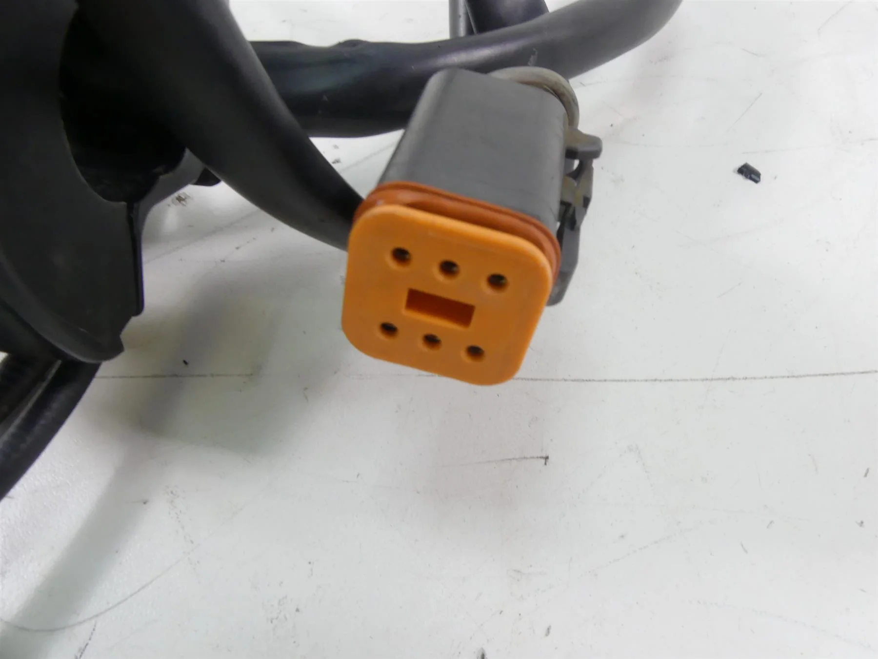 2004 Harley Softail FLSTFI Fat Boy Right Control Switch Start Stop 71684-06A - Image 9