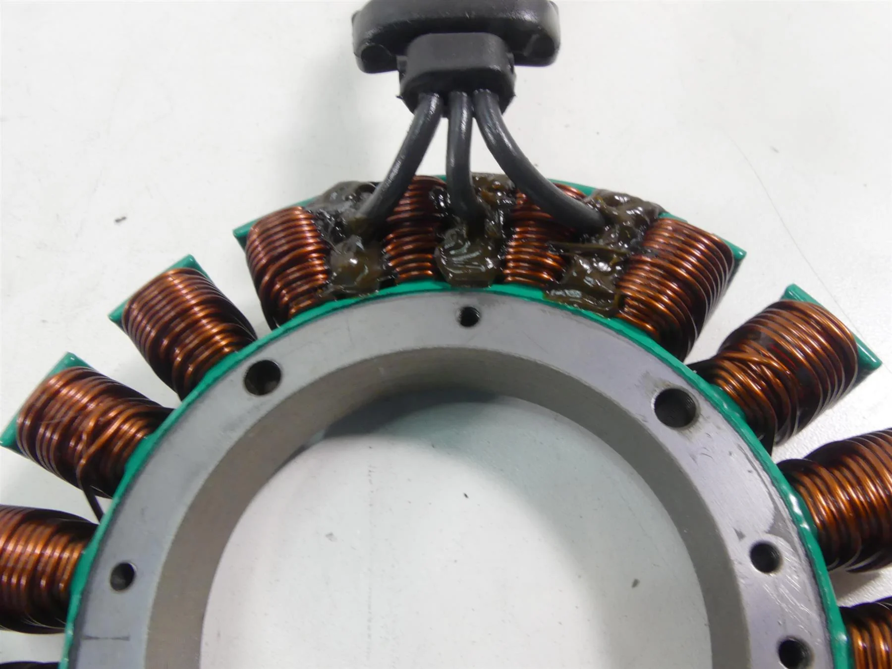 2004 Harley Softail FLSTFI Fat Boy Stator Alternator Generator Magneto 30017-01B - Image 4