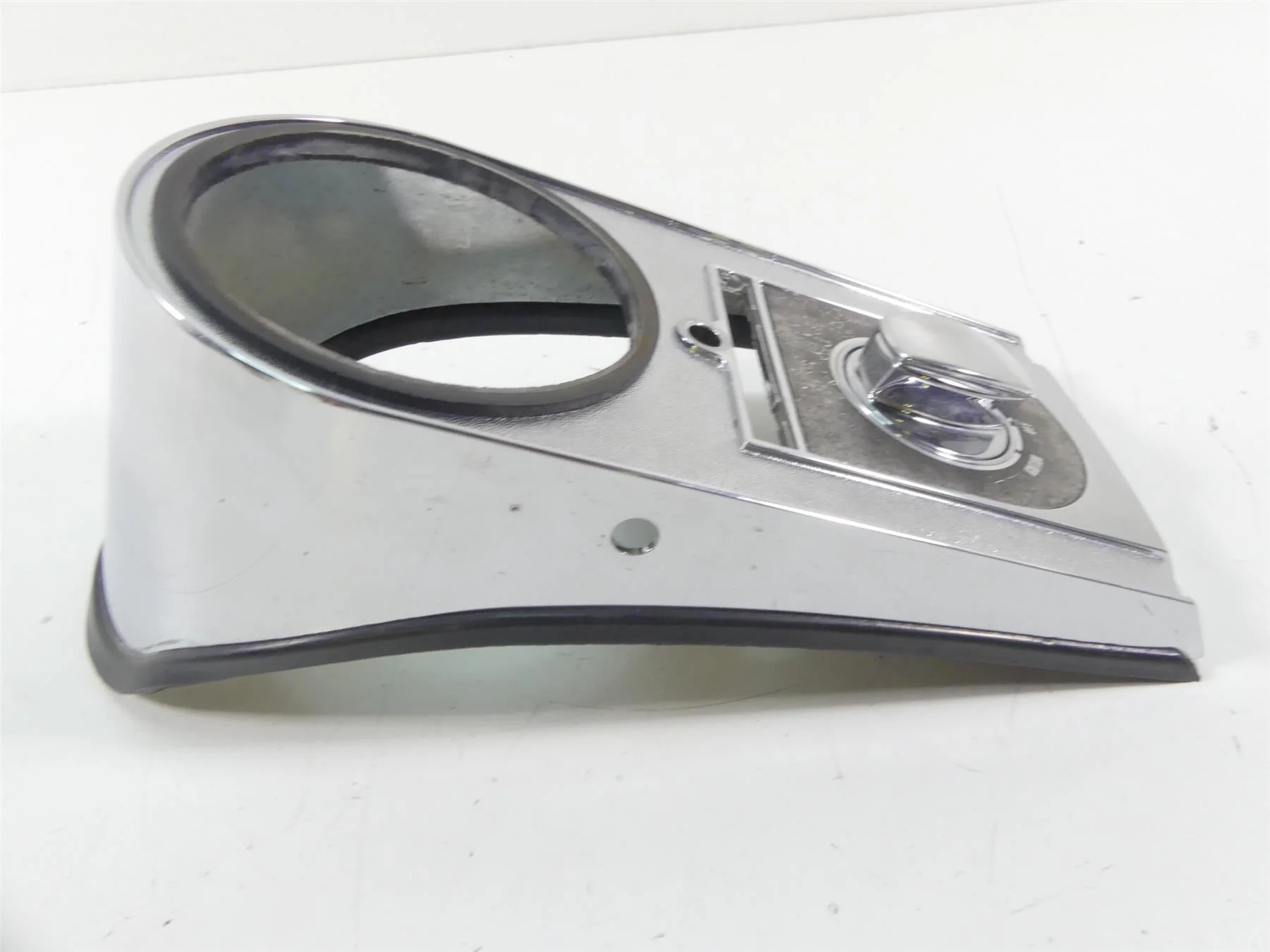2004 Harley Softail FLSTFI Fat Boy Tank Dash + Ignition Switch - Read 71250-00A - Image 2
