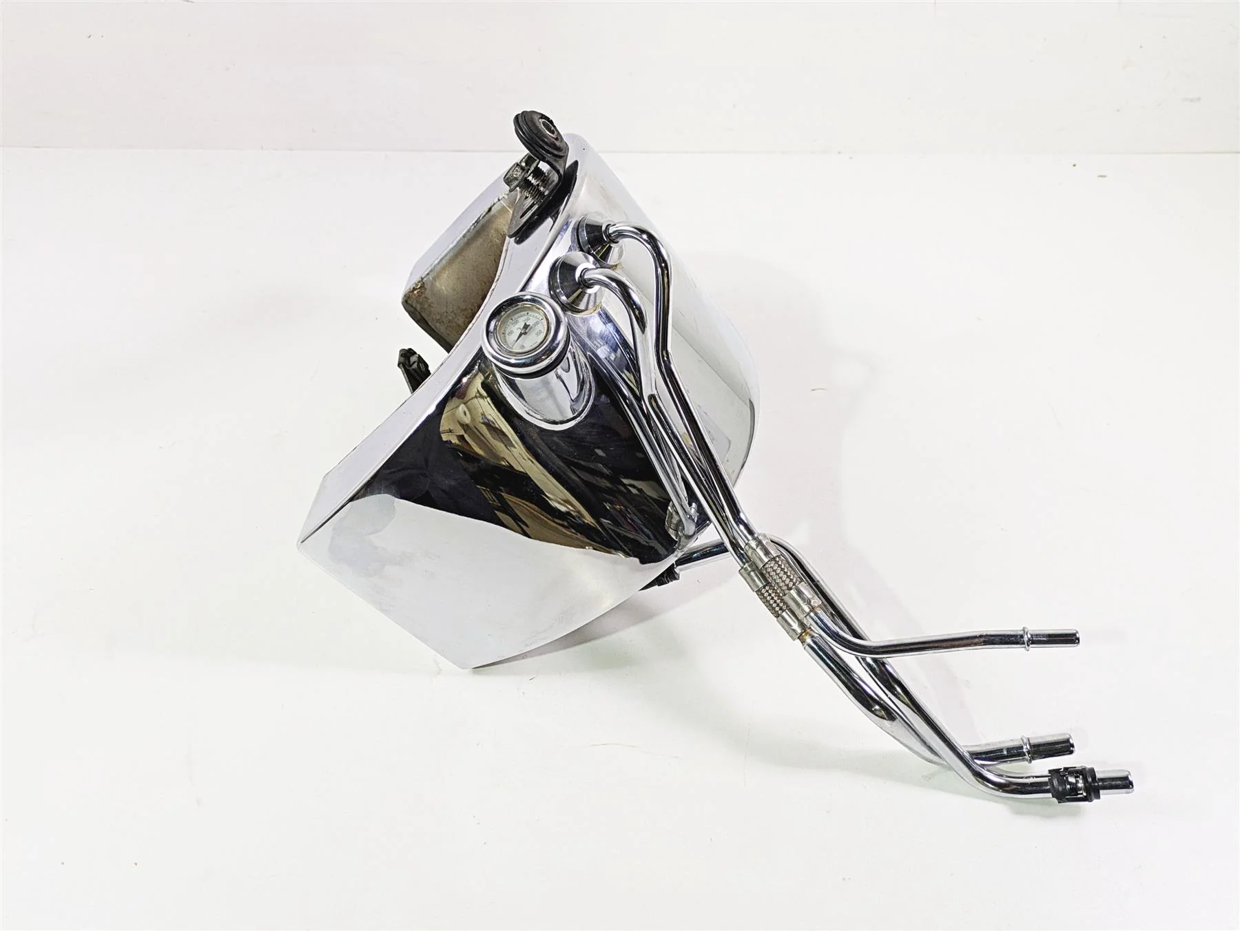 2004 Harley Softail FXSTDI Deuce Chrome Oil Tank Reservoir 62498-00A - Image 12