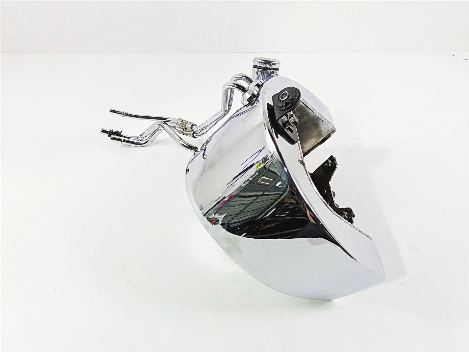 2004 Harley Softail FXSTDI Deuce Chrome Oil Tank Reservoir 62498-00A - Image 2