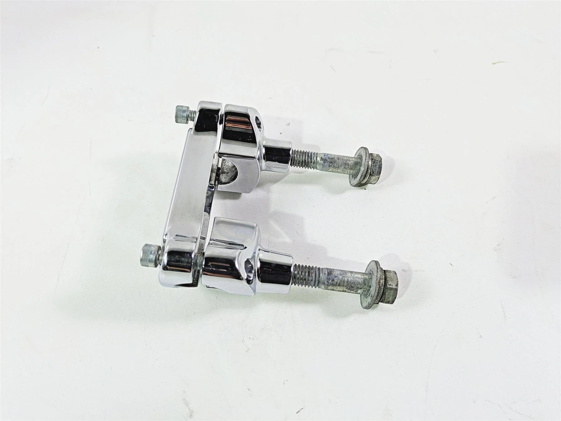 2004 Harley Softail FXSTDI Deuce Chrome Short Handlebar Riser Holder Set - Image 2