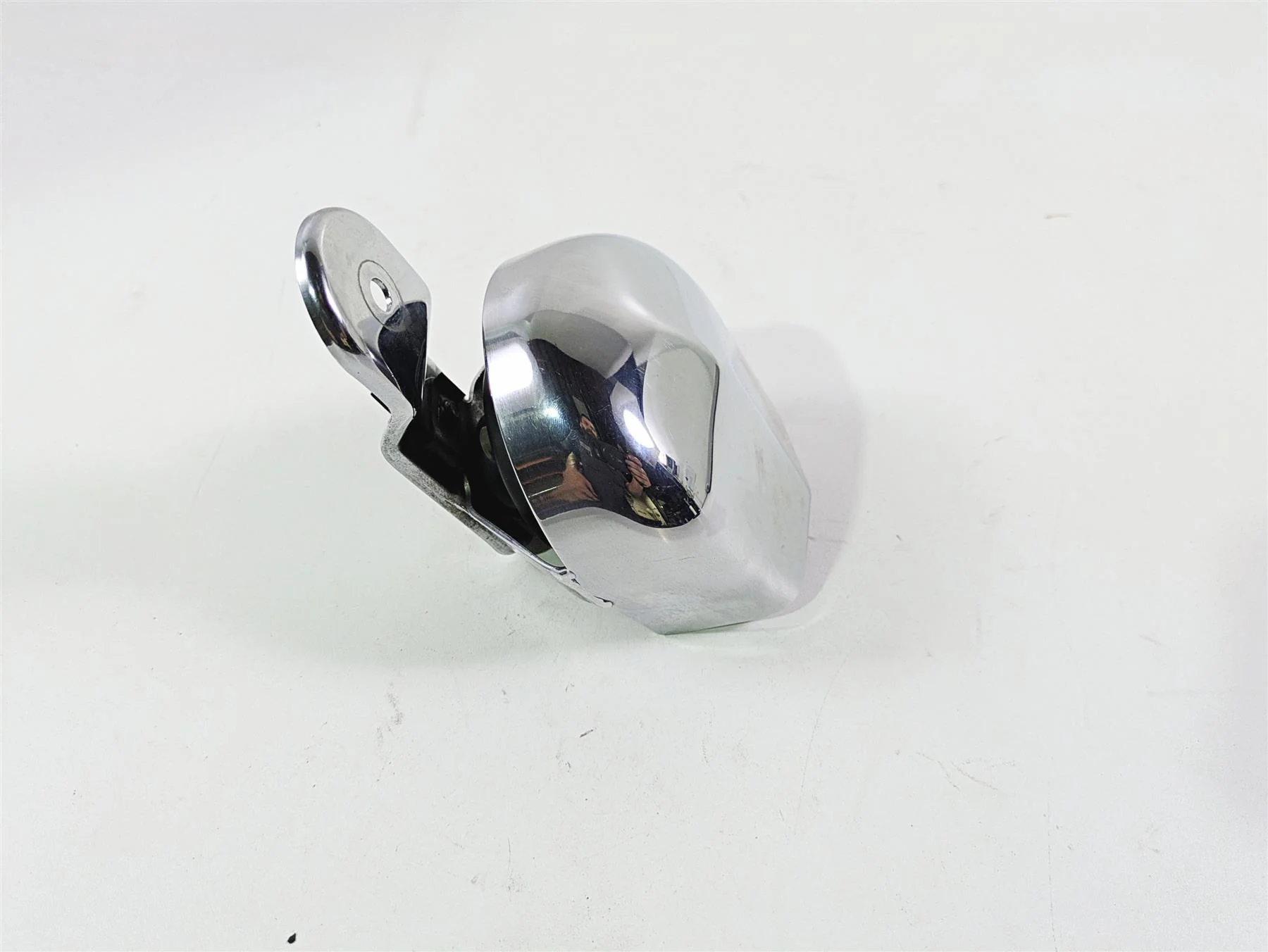2004 Harley Softail FXSTDI Deuce Horn & Chrome Cover 61300478A 69060-90H - Image 4