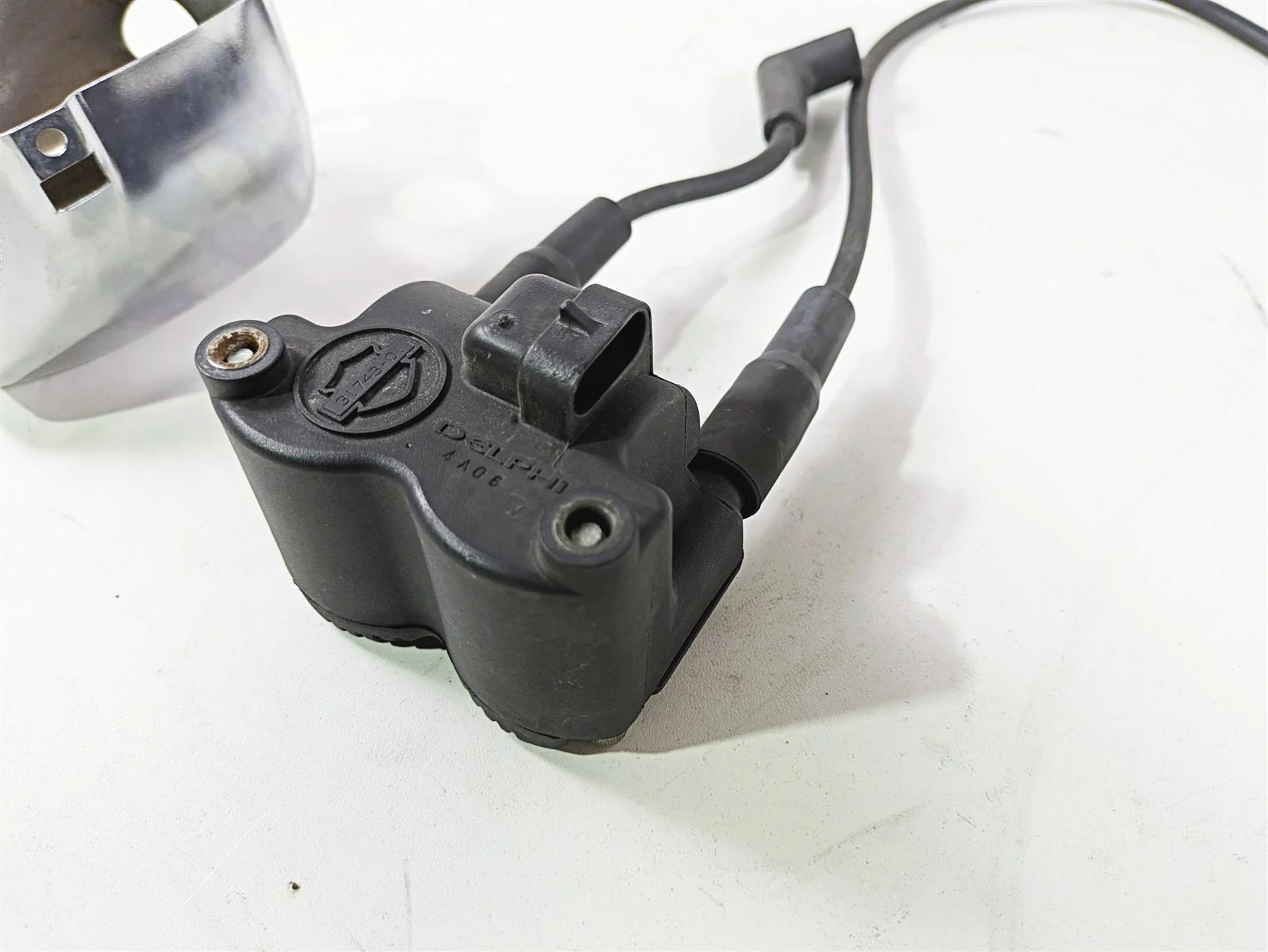 2004 Harley Softail FXSTDI Deuce Ignition Coil & Wires & Chrome Cover 31743-01 - Image 10