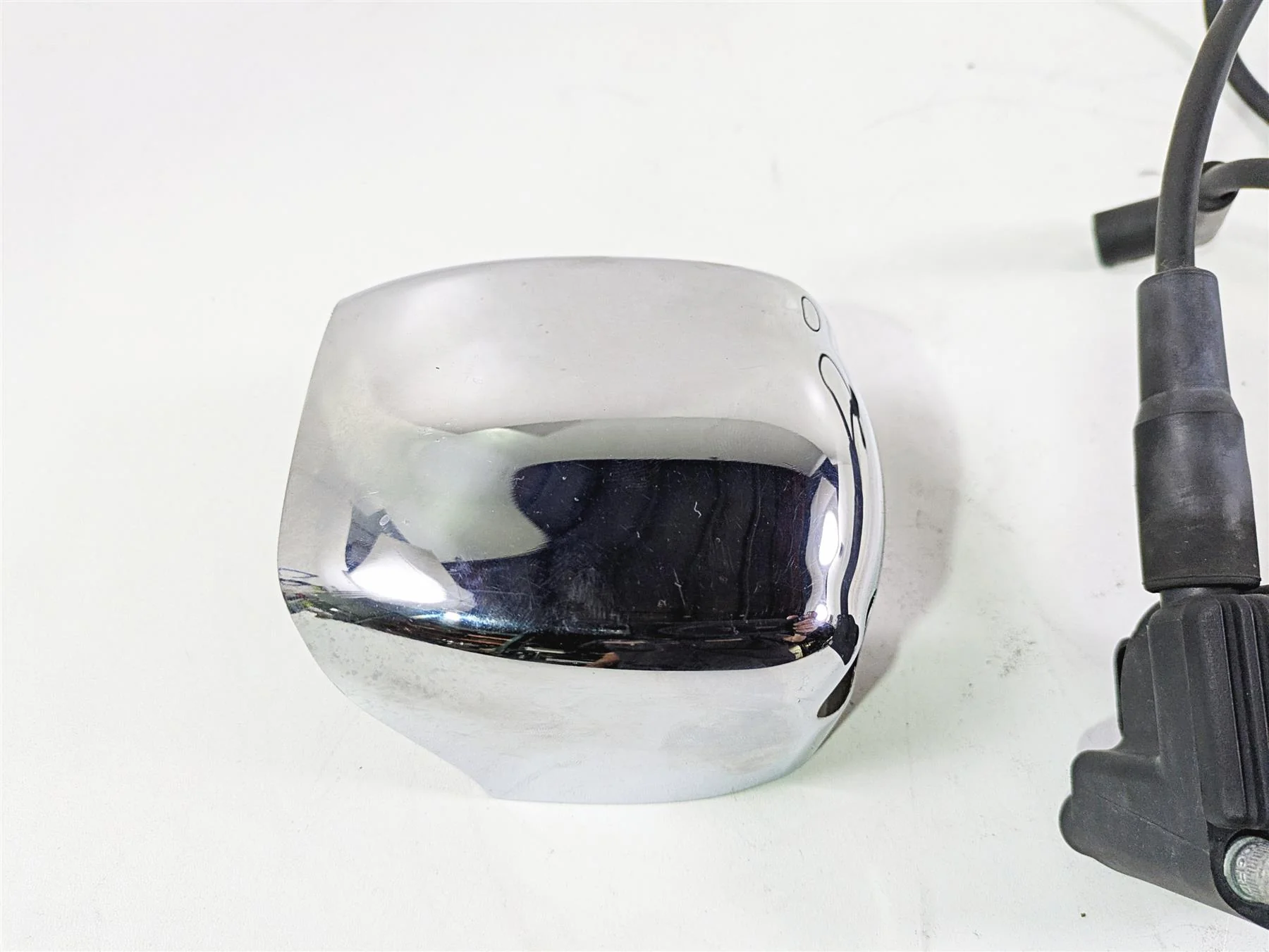 2004 Harley Softail FXSTDI Deuce Ignition Coil & Wires & Chrome Cover 31743-01 - Image 7