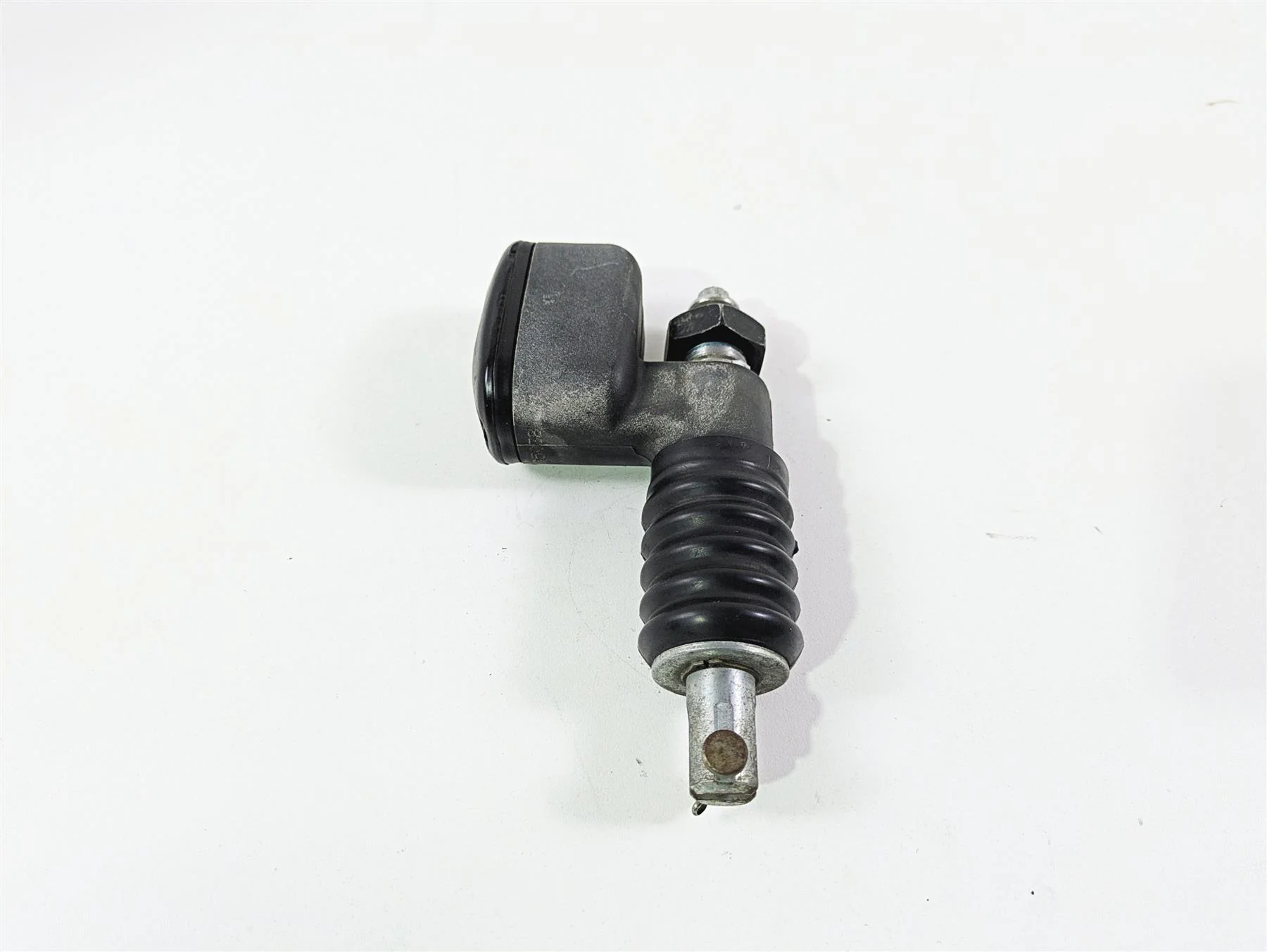 2004 Harley Softail FXSTDI Deuce Rear Brake Master Cylinder 41755-99F - Image 4