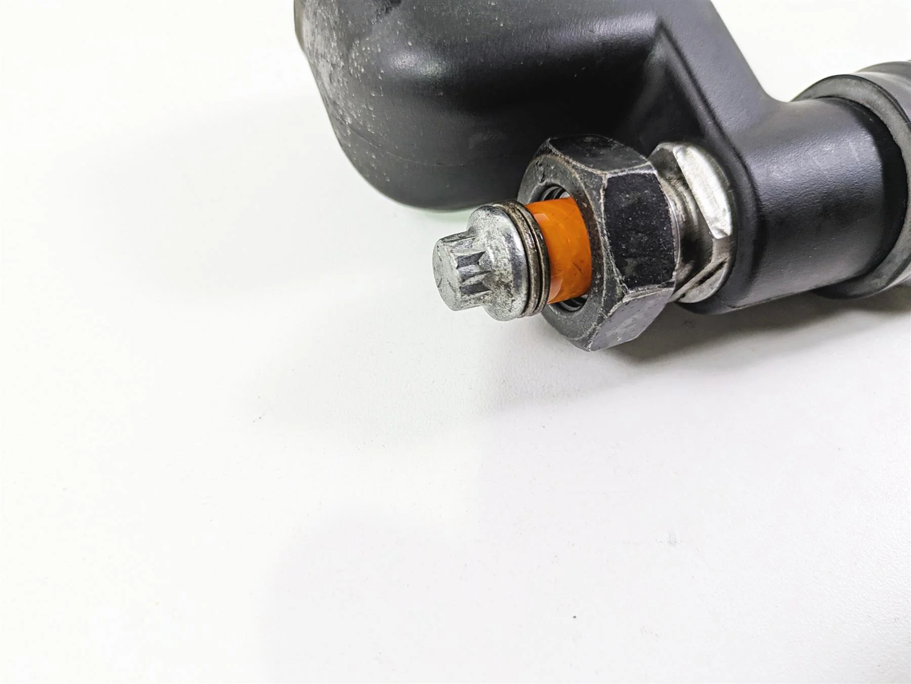2004 Harley Softail FXSTDI Deuce Rear Brake Master Cylinder 41755-99F - Image 7