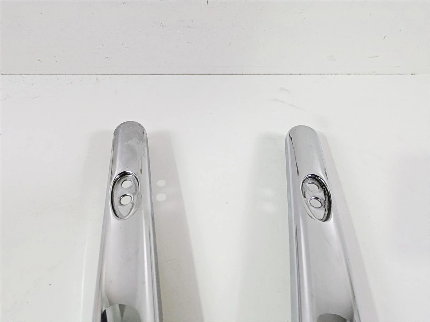 2004 Harley Softail FXSTDI Deuce Rear Chrome Braces Struts 60028-00 60035-00 - Image 7