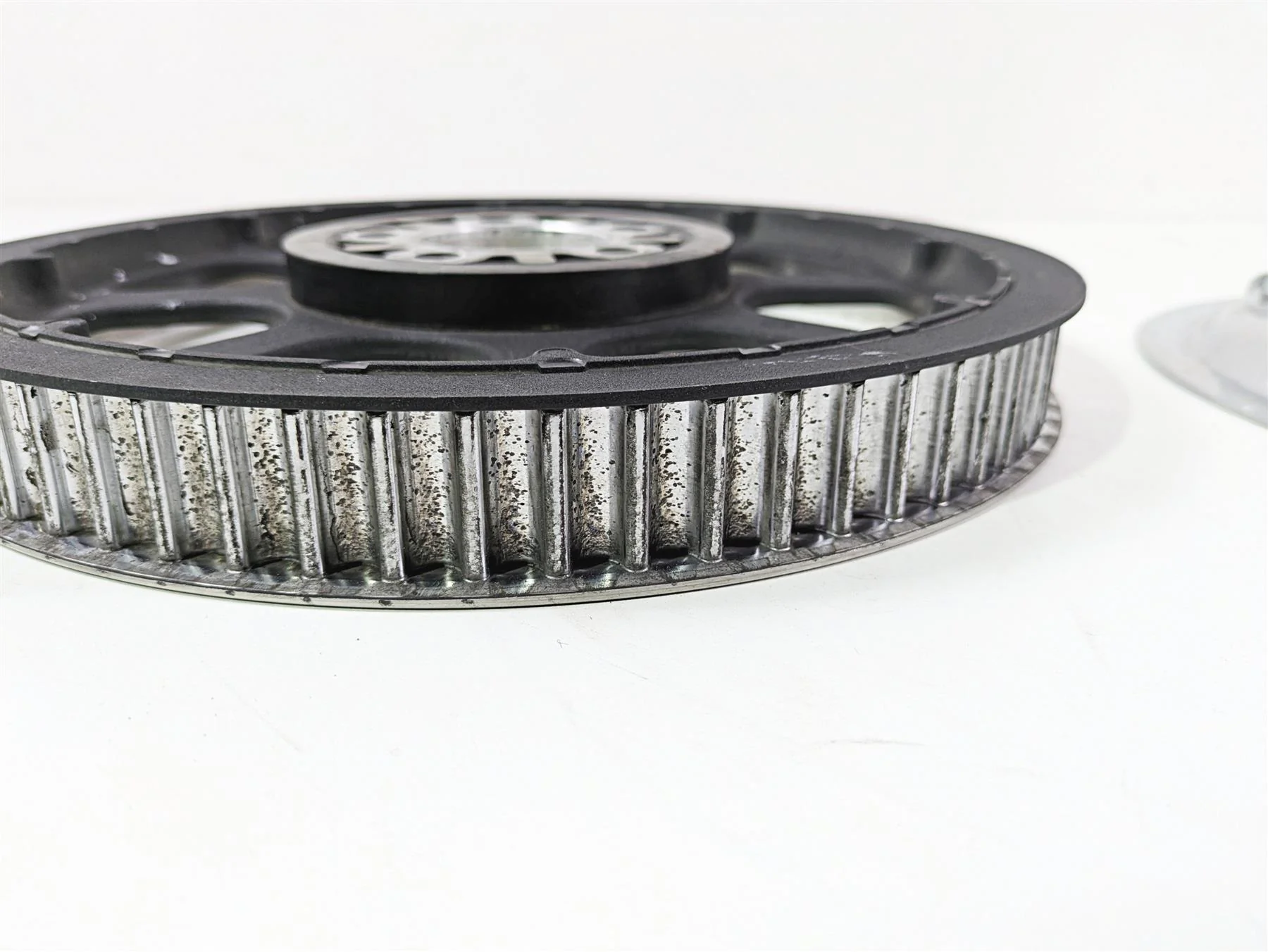 2004 Harley Softail FXSTDI Deuce Rear Drive Sprocket Pulley 70T 1 1/8 40306-00 - Image 9