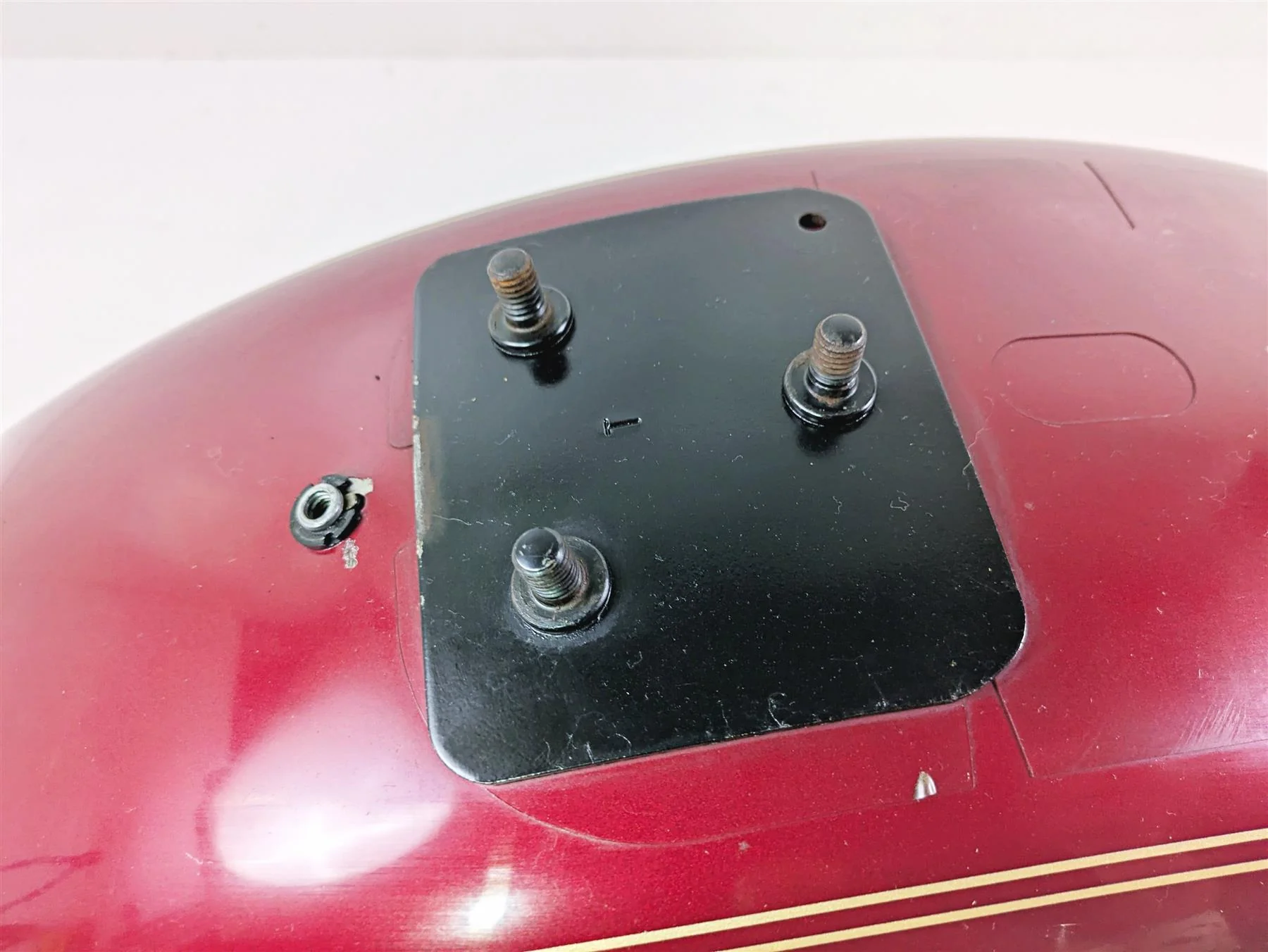 2004 Harley Softail FXSTDI Deuce Rear Fender Lava Red Sunglo & Stripe 59759-00 - Image 8